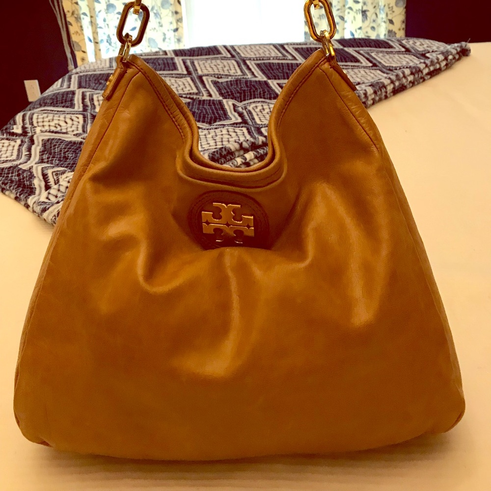 Tory Burch leather purse 👜